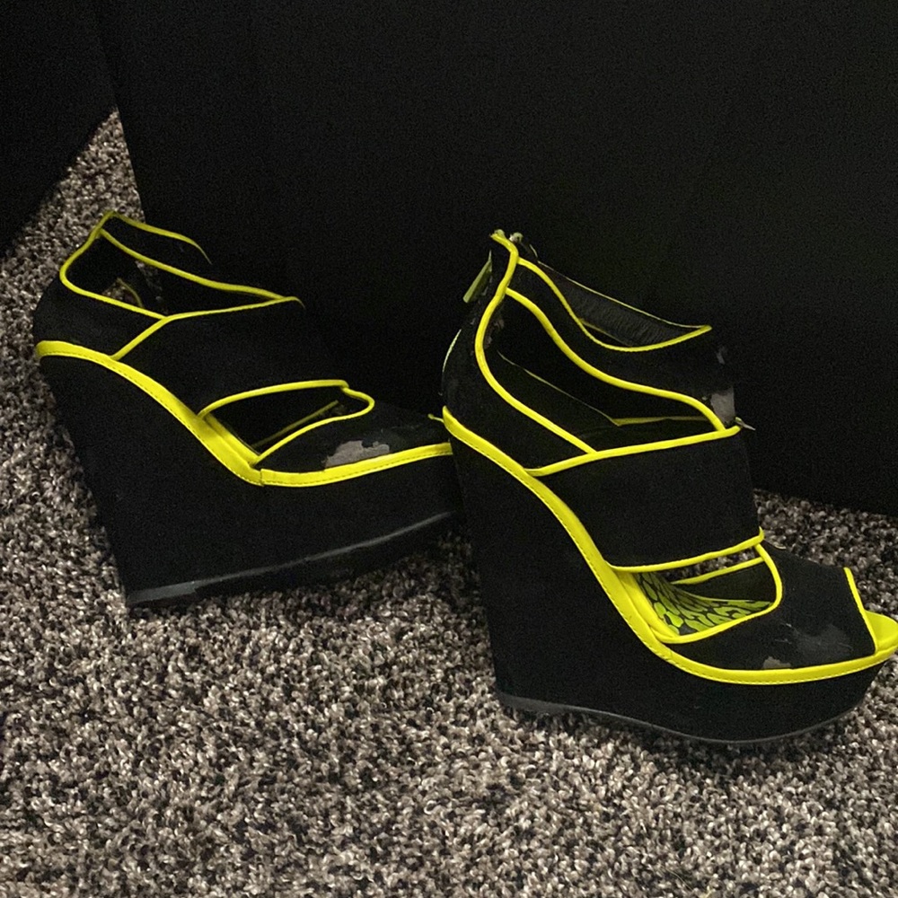 wedges - Picture 3 of 4